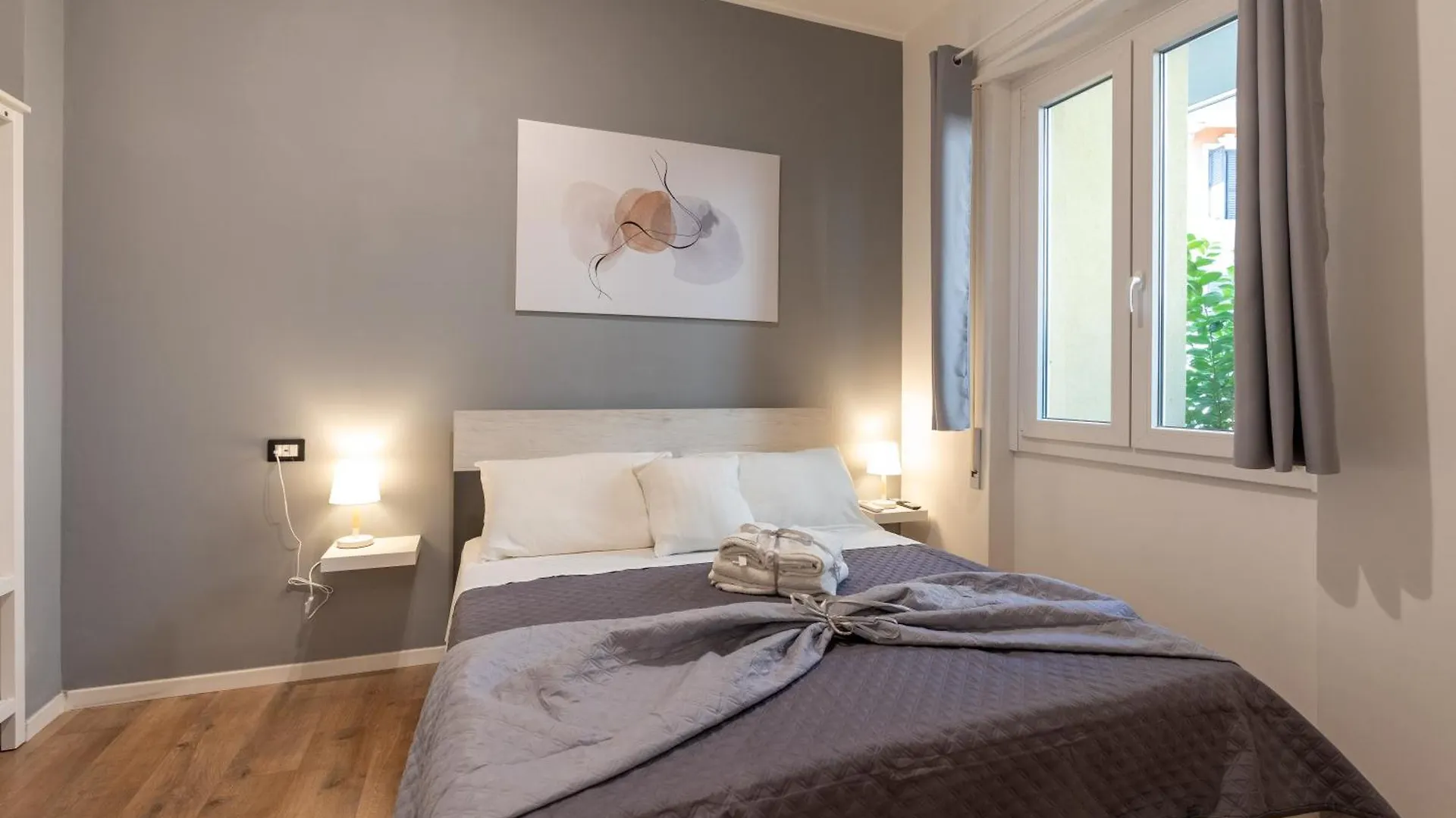 Central Modern Apartment - Colosseo 10 Min Rome Italy