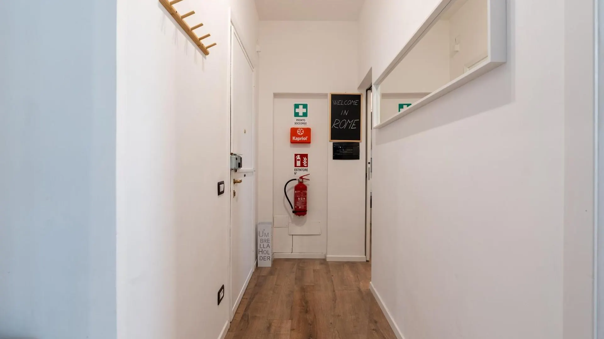 Central Modern Apartment - Colosseo 10 Min Rome 0*,