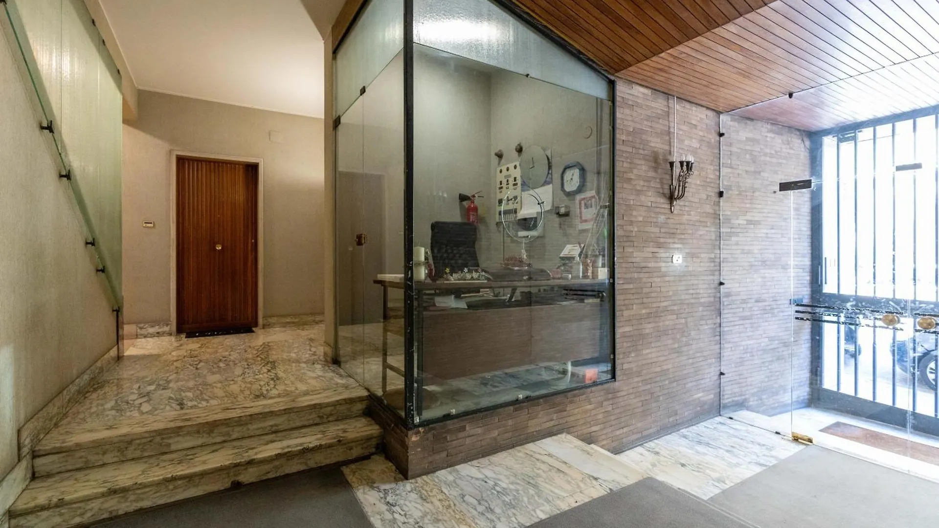 Central Modern Apartment - Colosseo 10 Min Rome