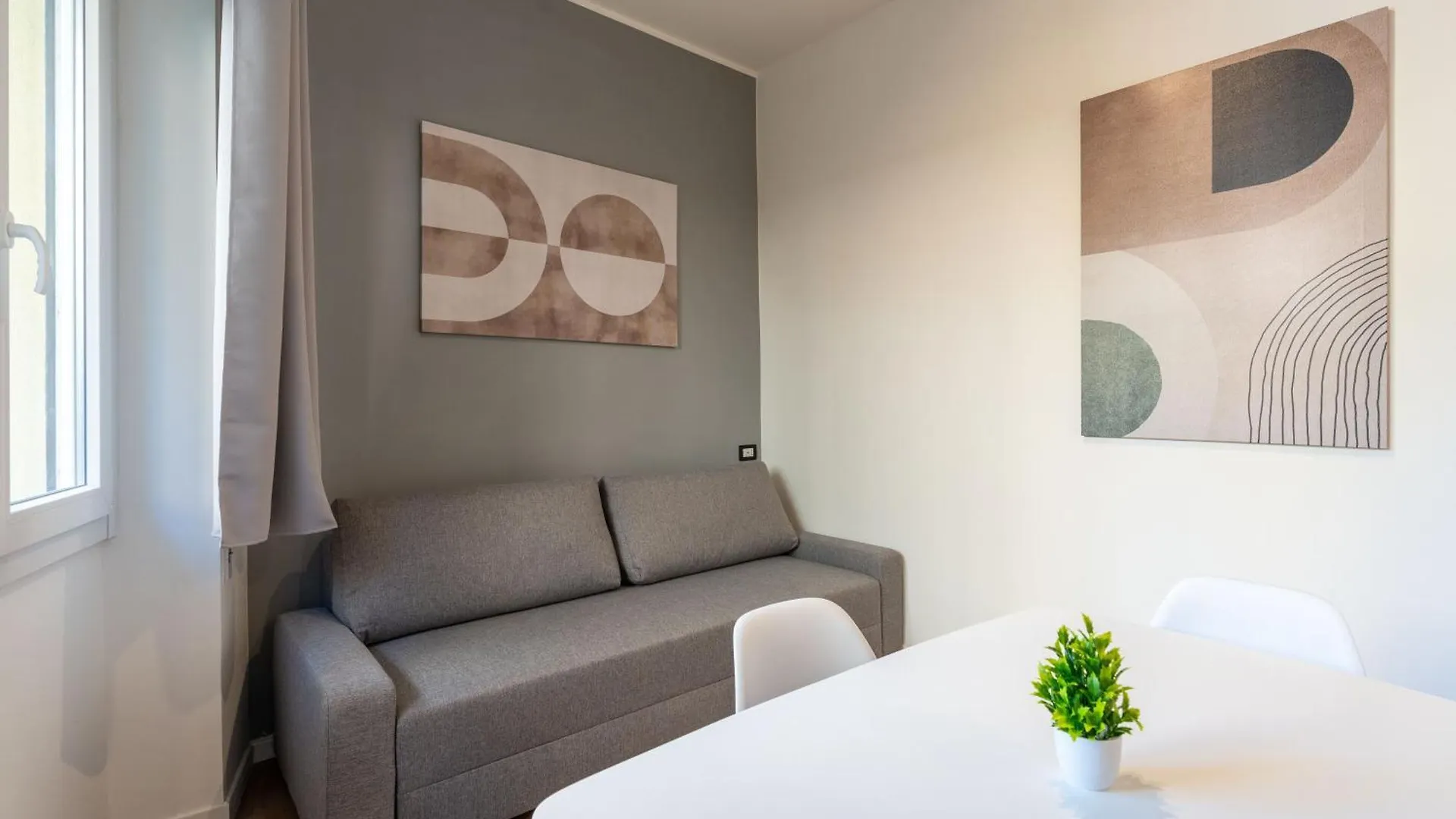Central Modern Apartment - Colosseo 10 Min Rome 0*,