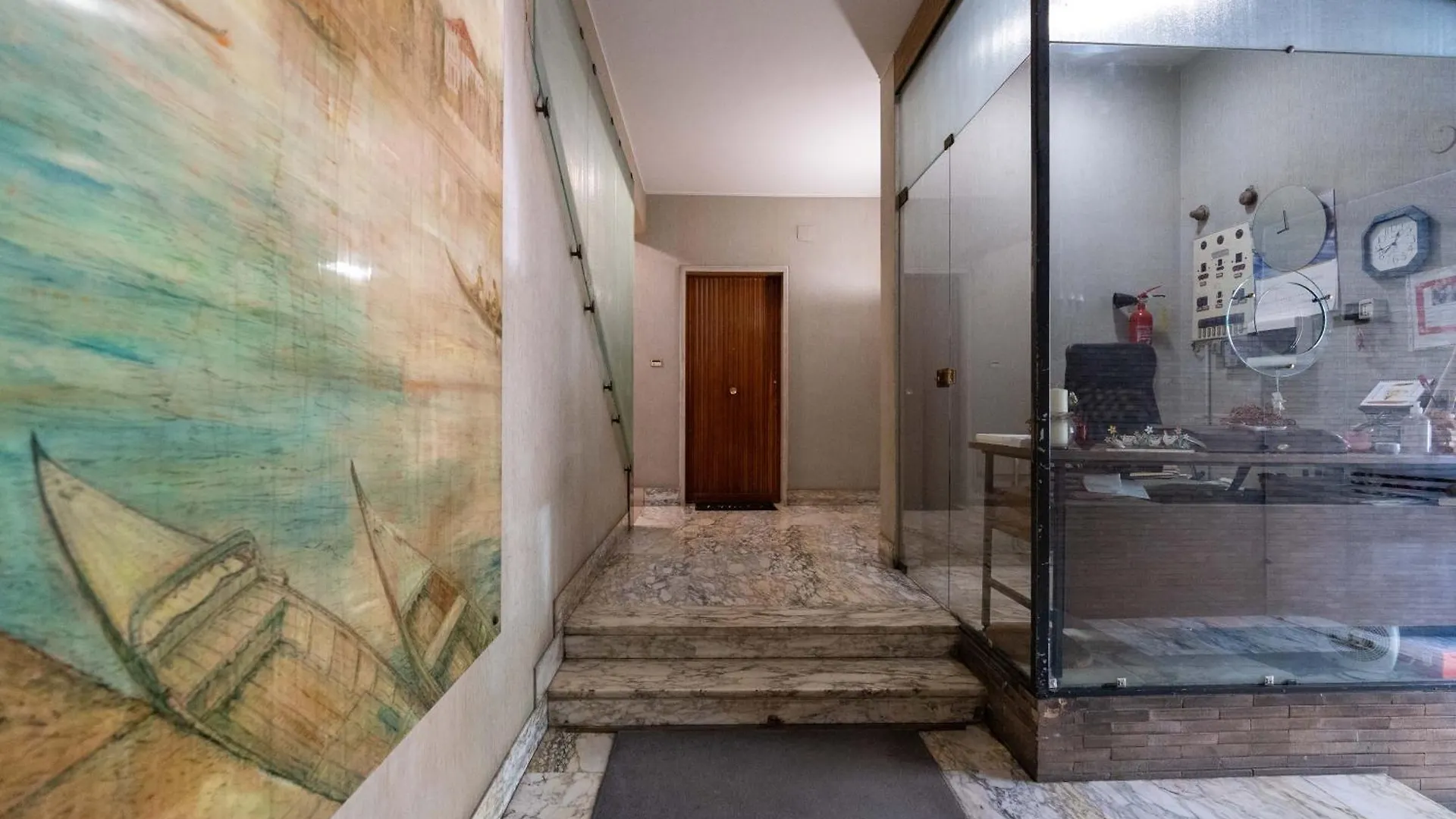 Central Modern Apartment - Colosseo 10 Min Rome