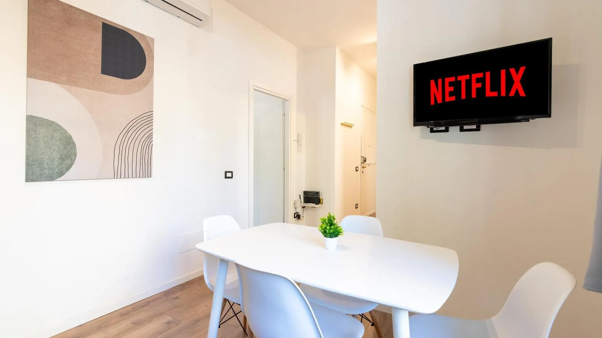 Central Modern Apartment - Colosseo 10 Min Rome